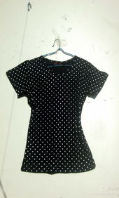 針織圓領，織就品質——走進張濤的針織服裝加工廠